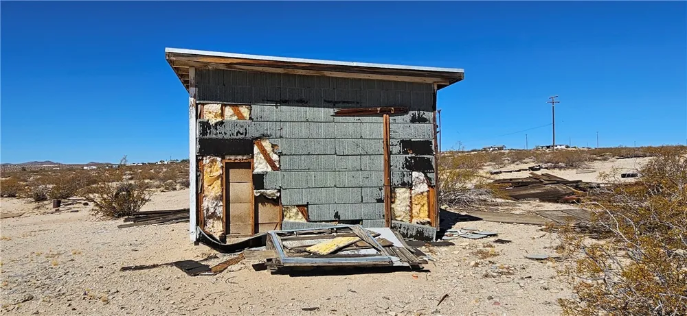 800 Pioneer Trail 29 Palms, CA 92277