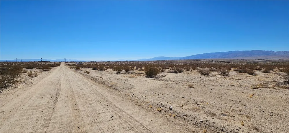 800 Pioneer Trail 29 Palms, CA 92277