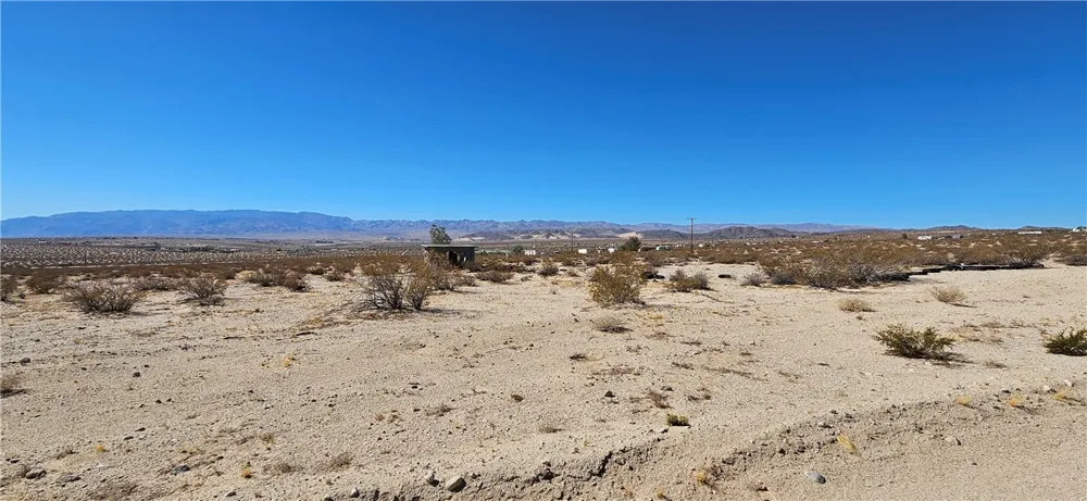 800 Pioneer Trail 29 Palms, CA 92277