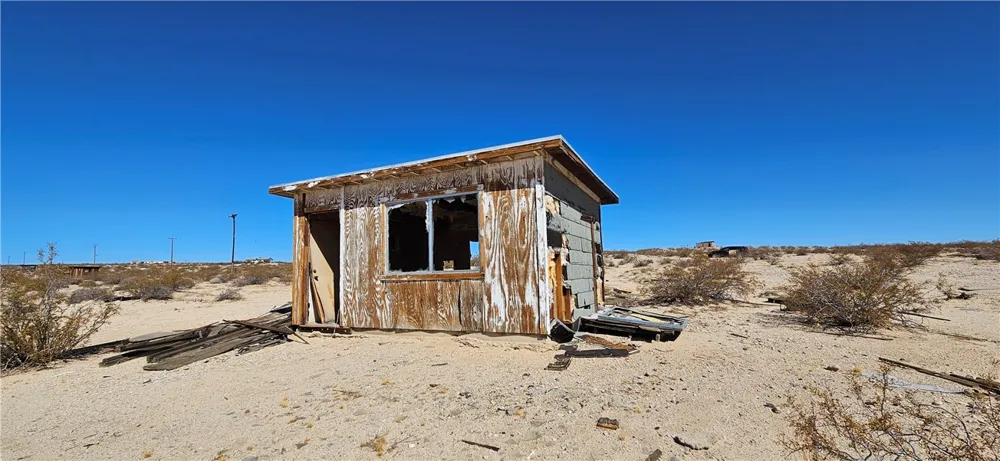 800 Pioneer Trail 29 Palms, CA 92277