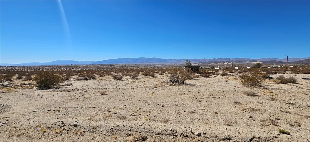 800 Pioneer Trail 29 Palms, CA 92277