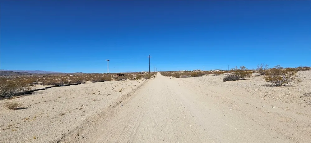 800 Pioneer Trail 29 Palms, CA 92277