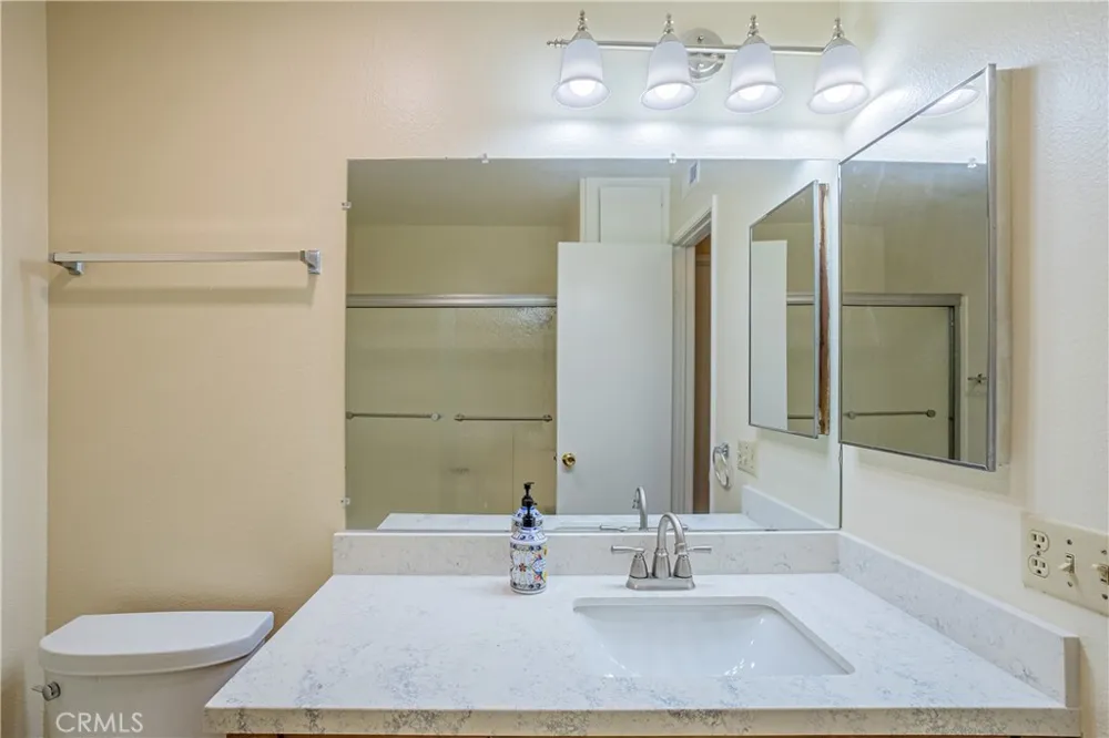 1008 Las Lomas Drive #C La Habra, CA 90631