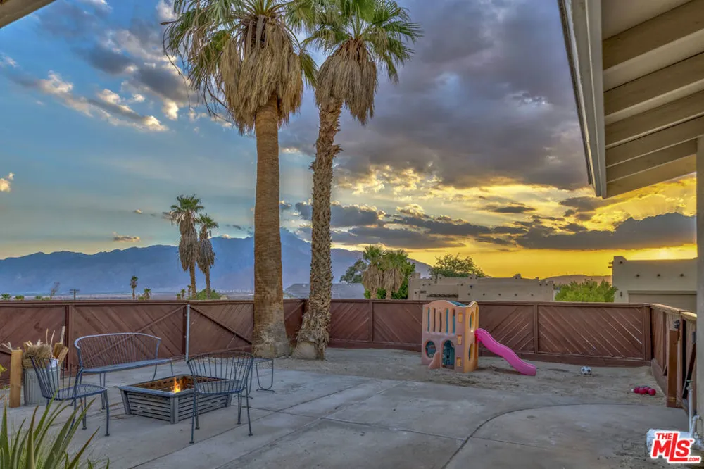 13320 Calle Amapola Desert Hot Springs, CA 92240