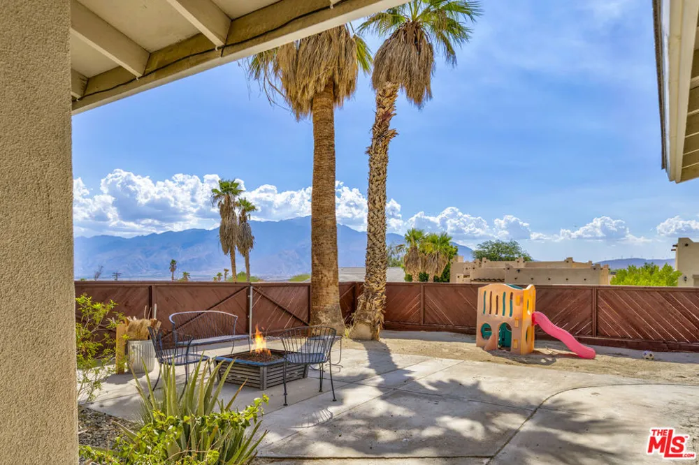 13320 Calle Amapola Desert Hot Springs, CA 92240