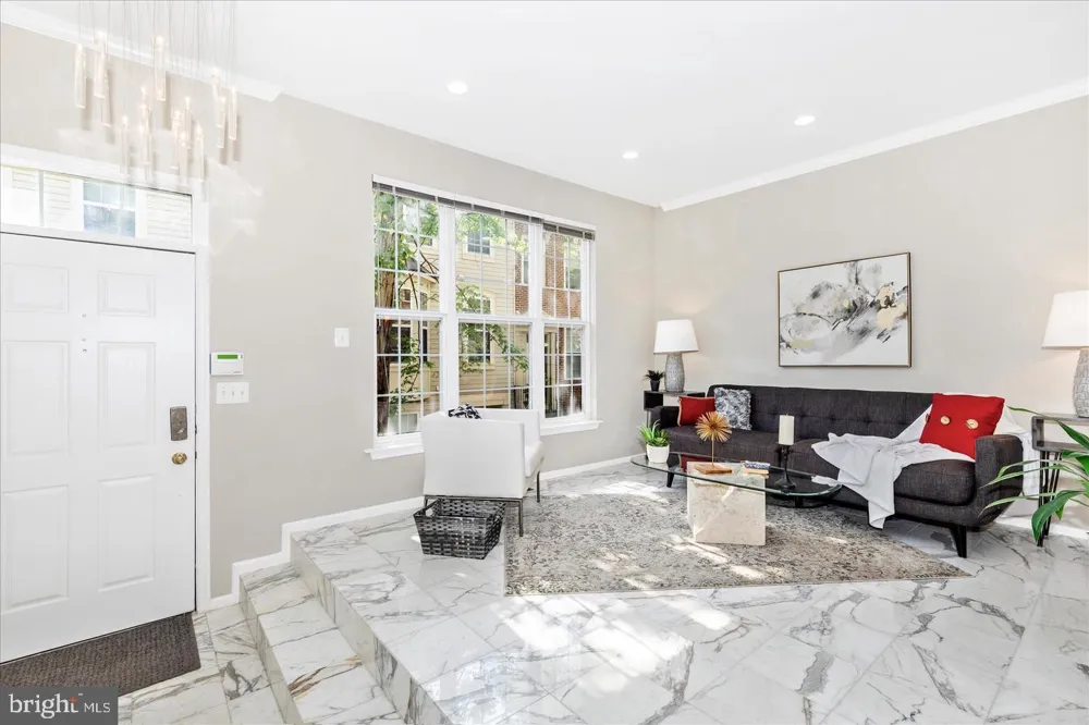 9621 ATHENS PLACE Gaithersburg, MD 20878