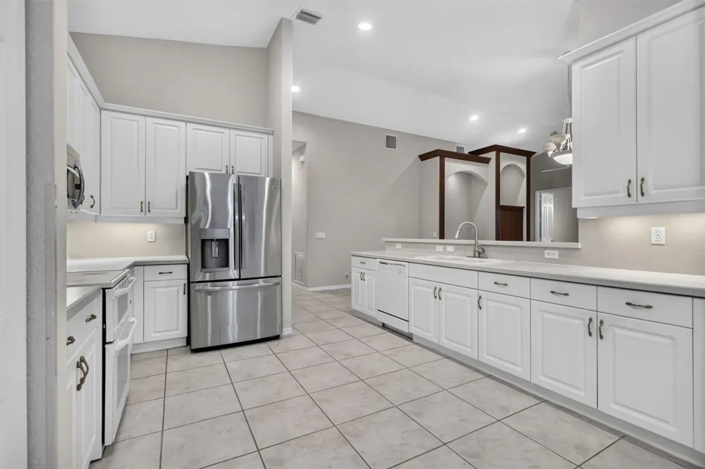 2426 SANDY CAY West Palm Beach, FL 33411