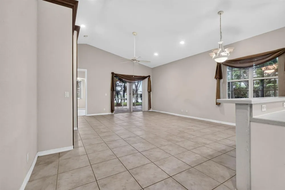 2426 SANDY CAY West Palm Beach, FL 33411