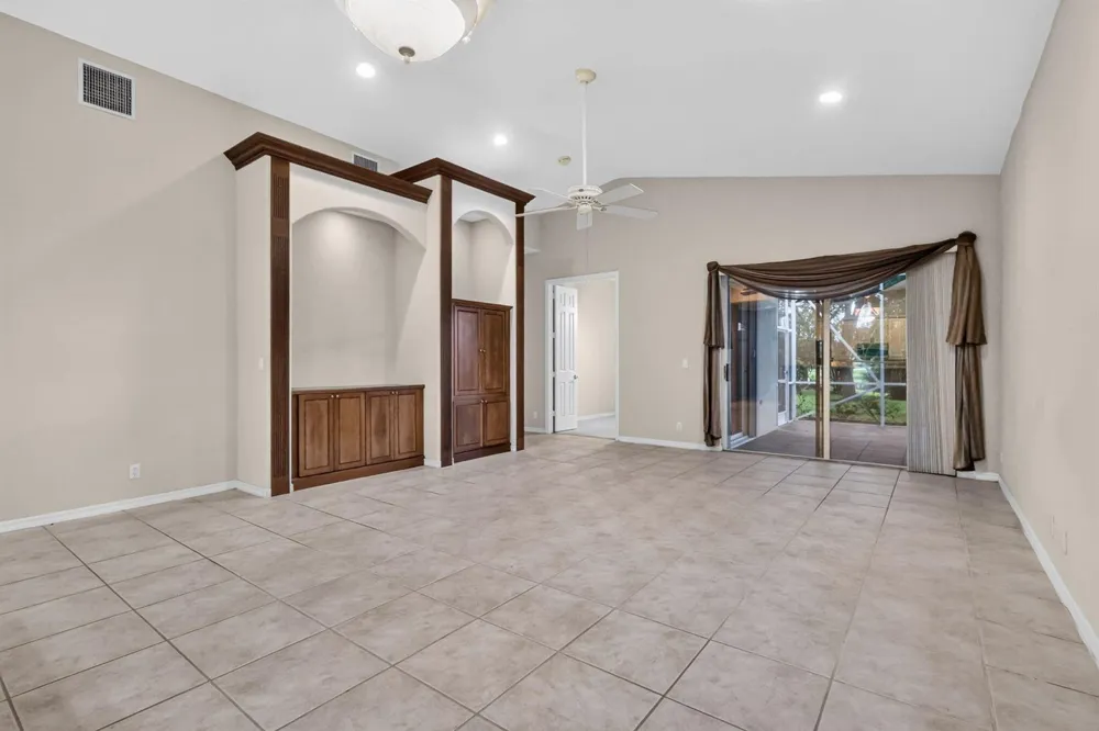 2426 SANDY CAY West Palm Beach, FL 33411