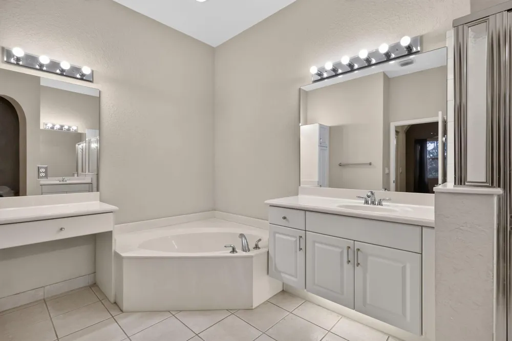 2426 SANDY CAY West Palm Beach, FL 33411