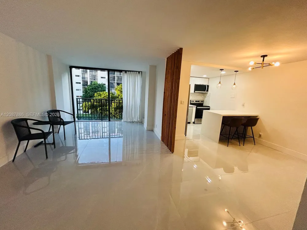 17021 Bay Rd #427-4 Sunny Isles Beach, FL 33160