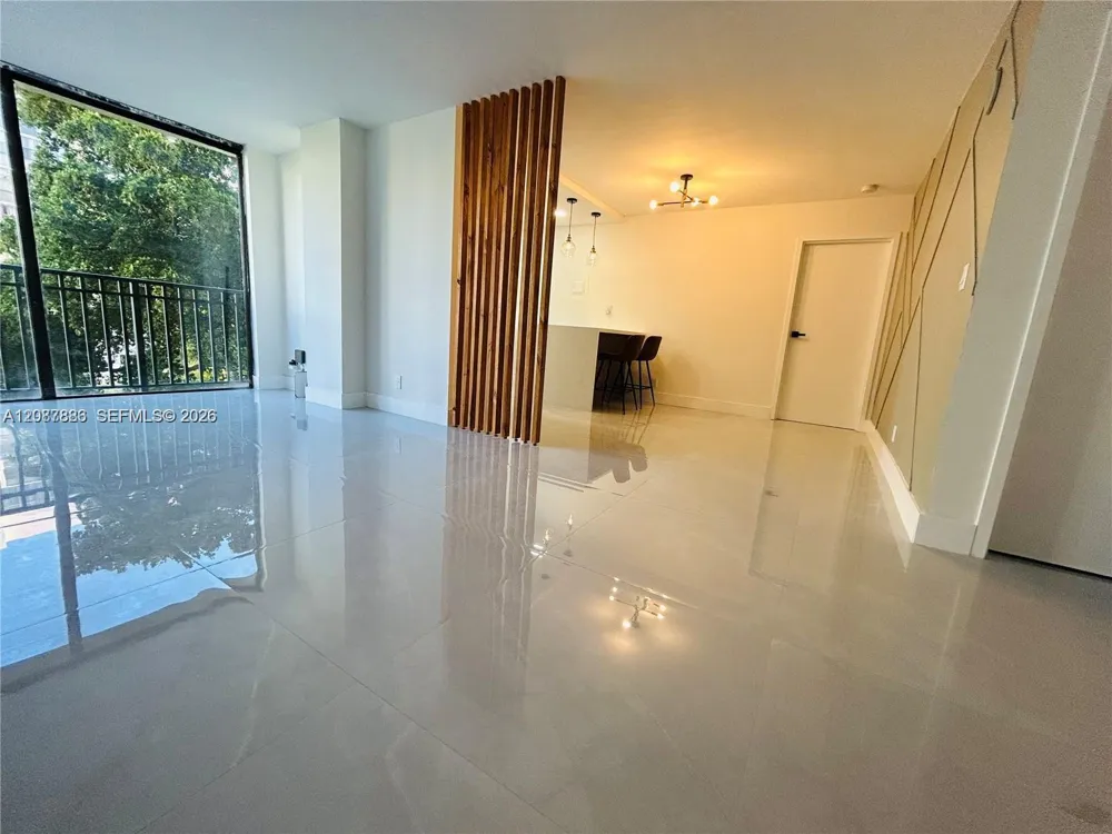 17021 Bay Rd #427-4 Sunny Isles Beach, FL 33160