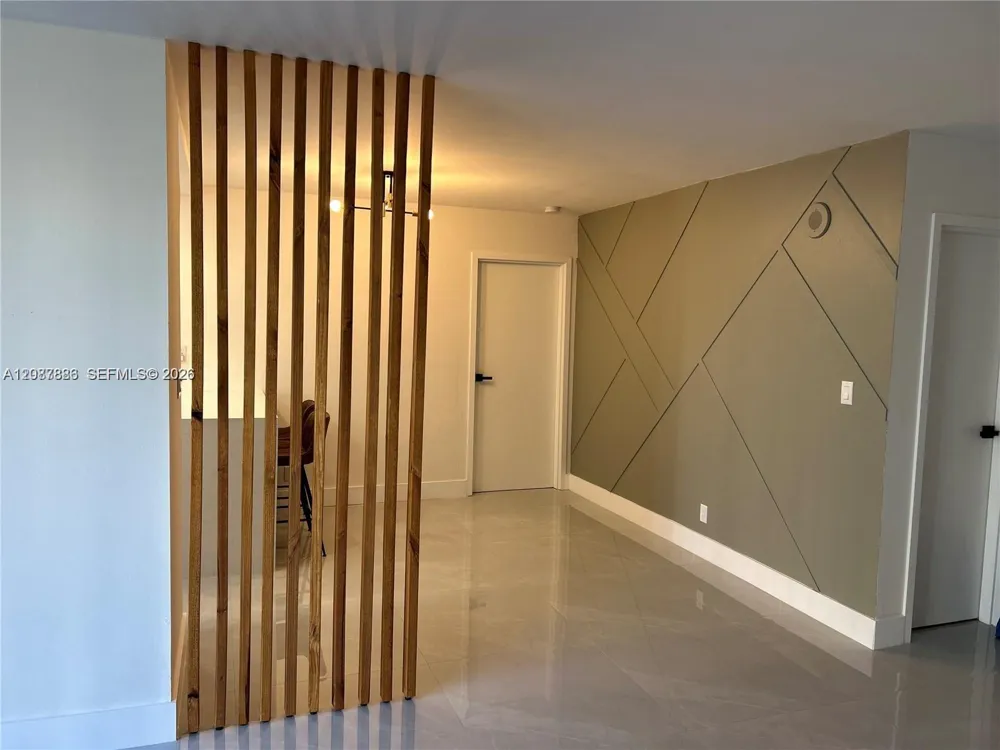 17021 Bay Rd #427-4 Sunny Isles Beach, FL 33160