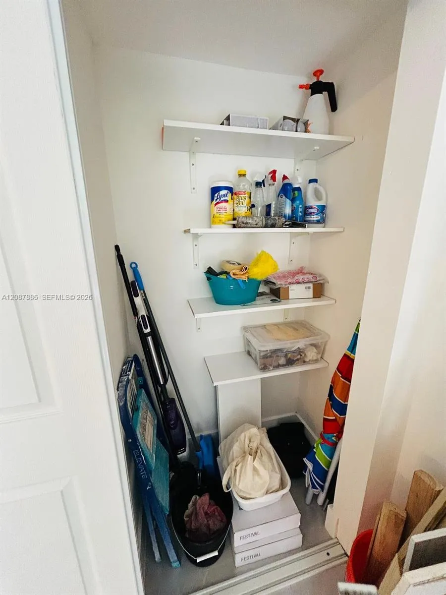17021 Bay Rd #427-4 Sunny Isles Beach, FL 33160