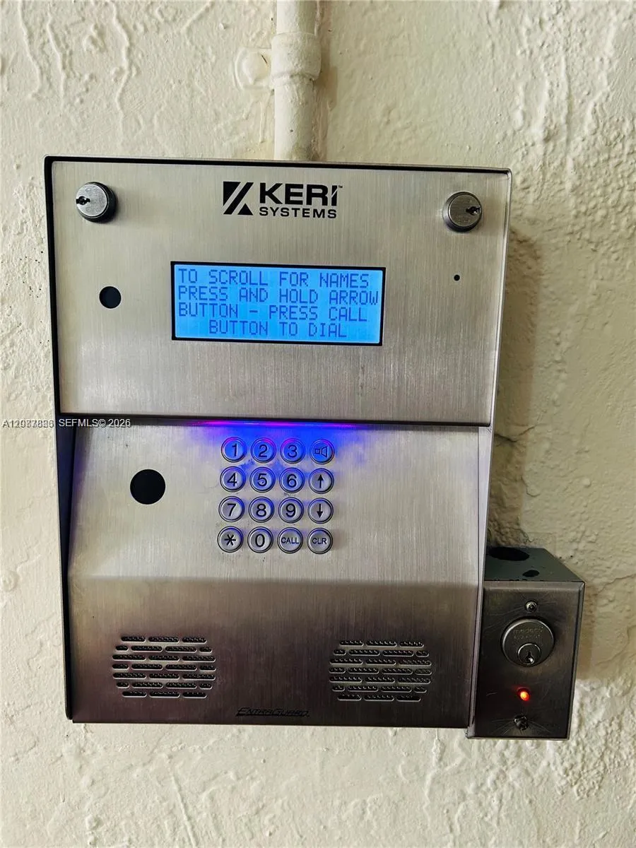 17021 Bay Rd #427-4 Sunny Isles Beach, FL 33160