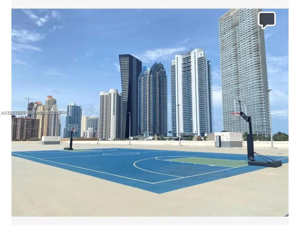 17021 Bay Rd #427-4 Sunny Isles Beach, FL 33160