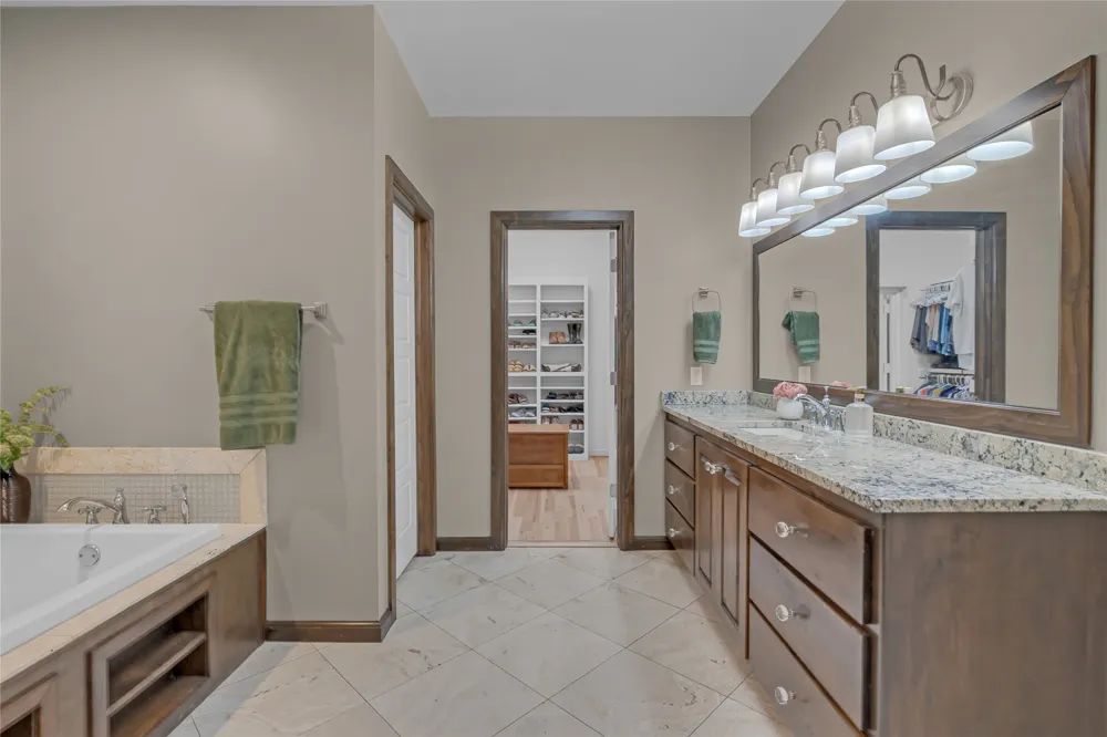 10608 S Nandina Court W Jenks, OK 74037