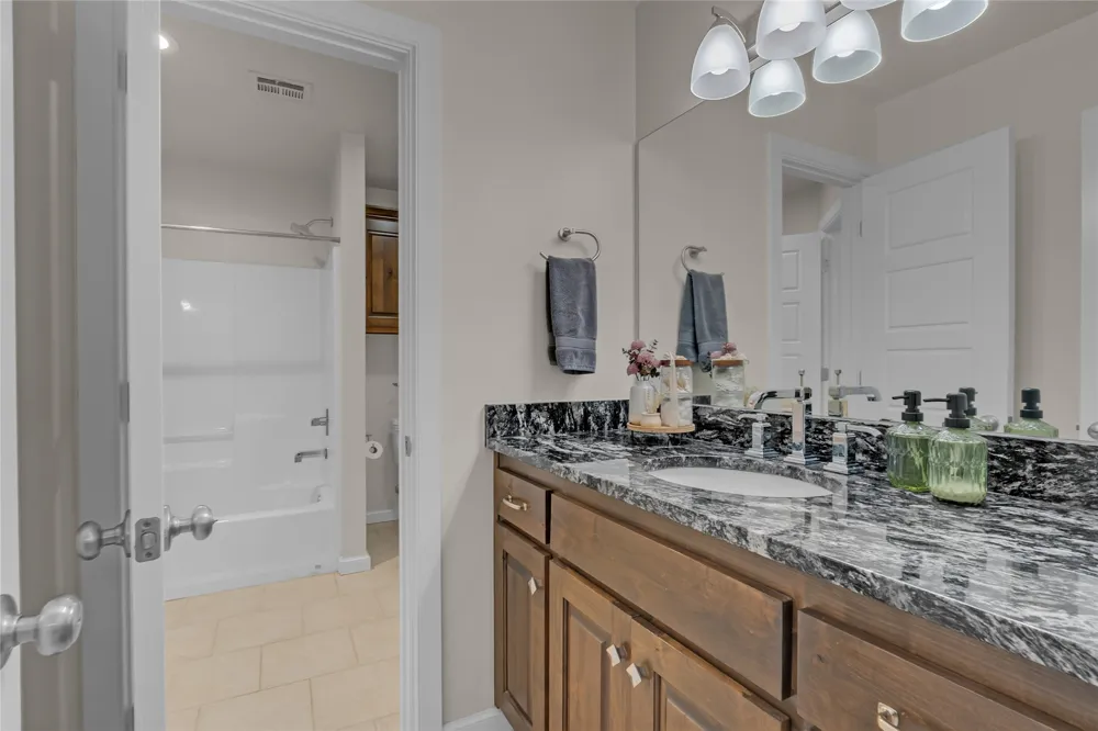 10608 S Nandina Court W Jenks, OK 74037