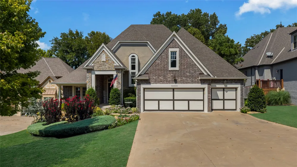 10608 S Nandina Court W Jenks, OK 74037