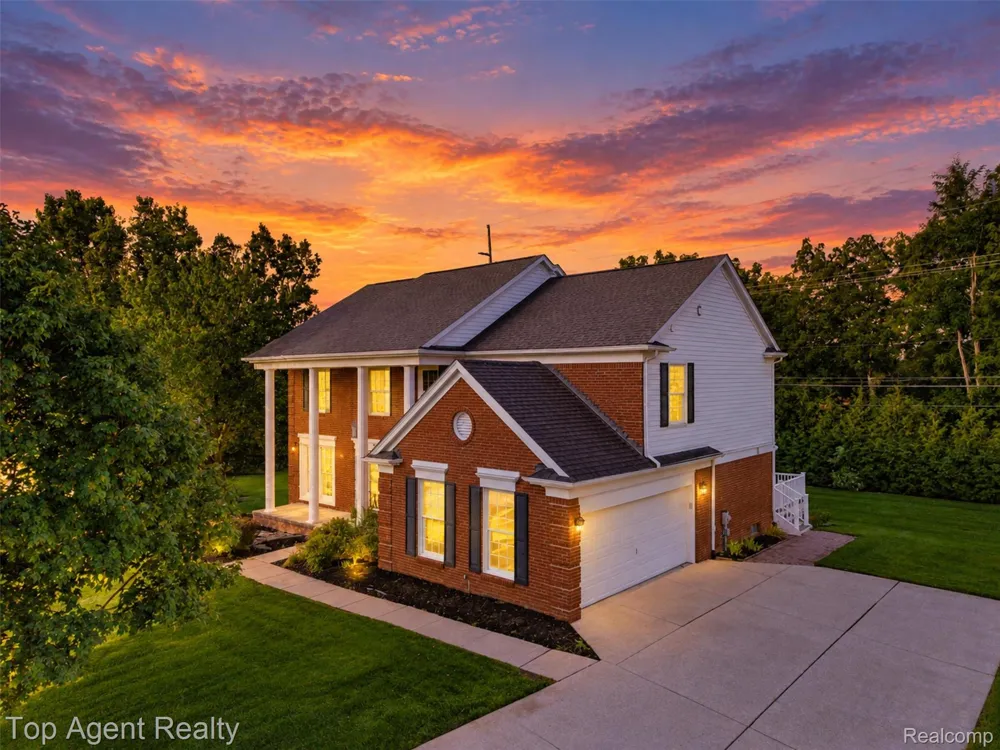 1727 Hillcrest Drive Rochester Hills City, MI 48306