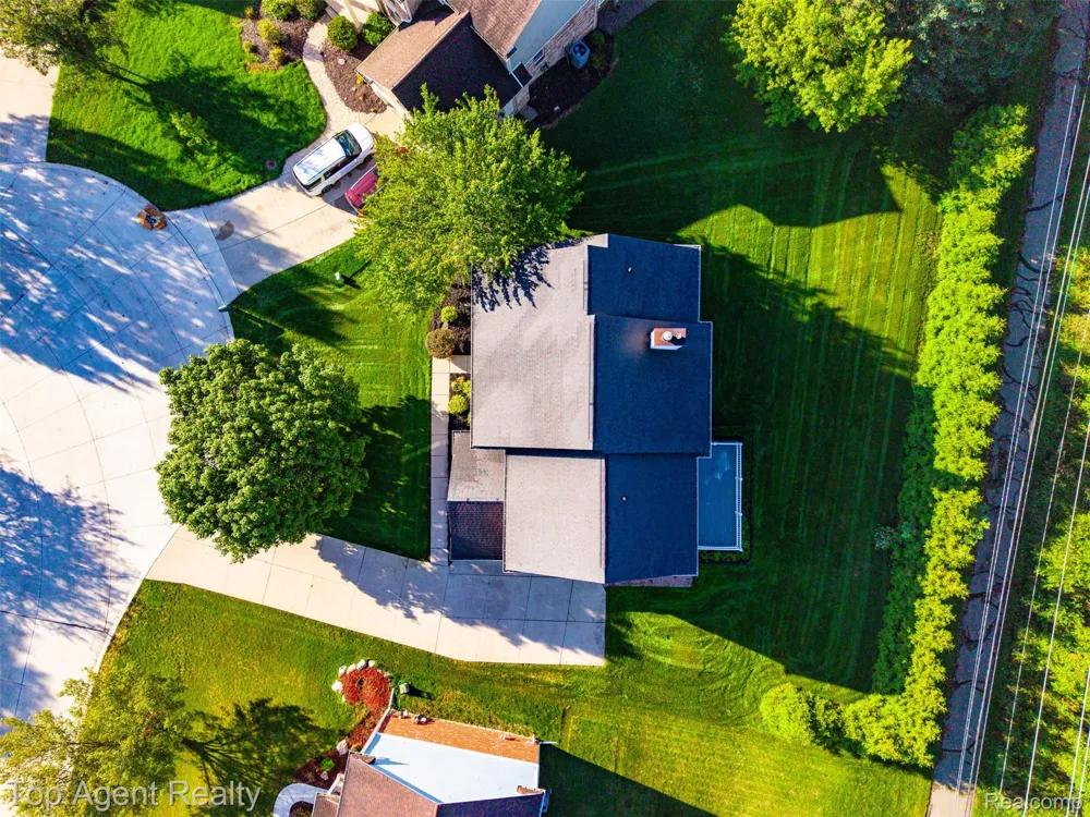 1727 Hillcrest Drive Rochester Hills City, MI 48306