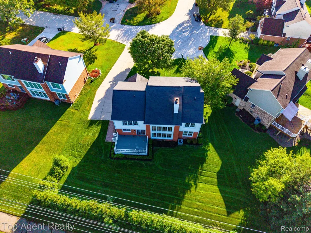 1727 Hillcrest Drive Rochester Hills City, MI 48306