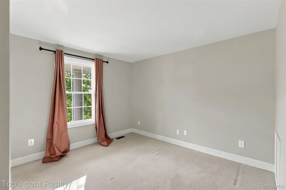 1727 Hillcrest Drive Rochester Hills City, MI 48306