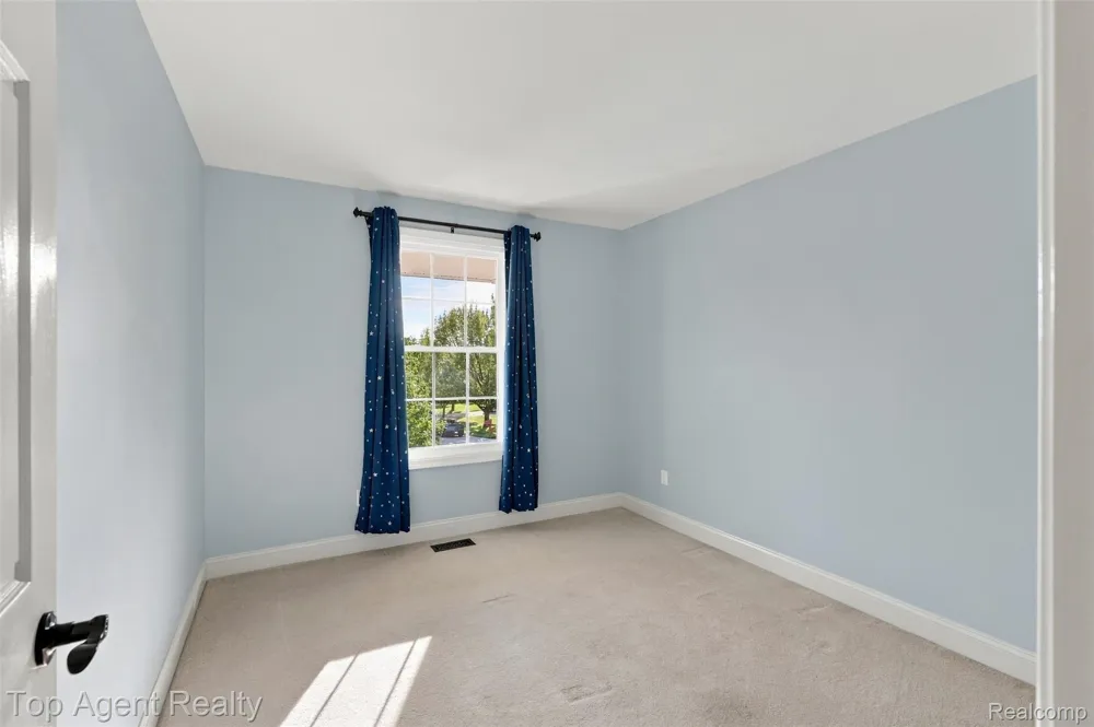 1727 Hillcrest Drive Rochester Hills City, MI 48306
