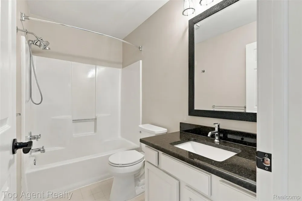 1727 Hillcrest Drive Rochester Hills City, MI 48306