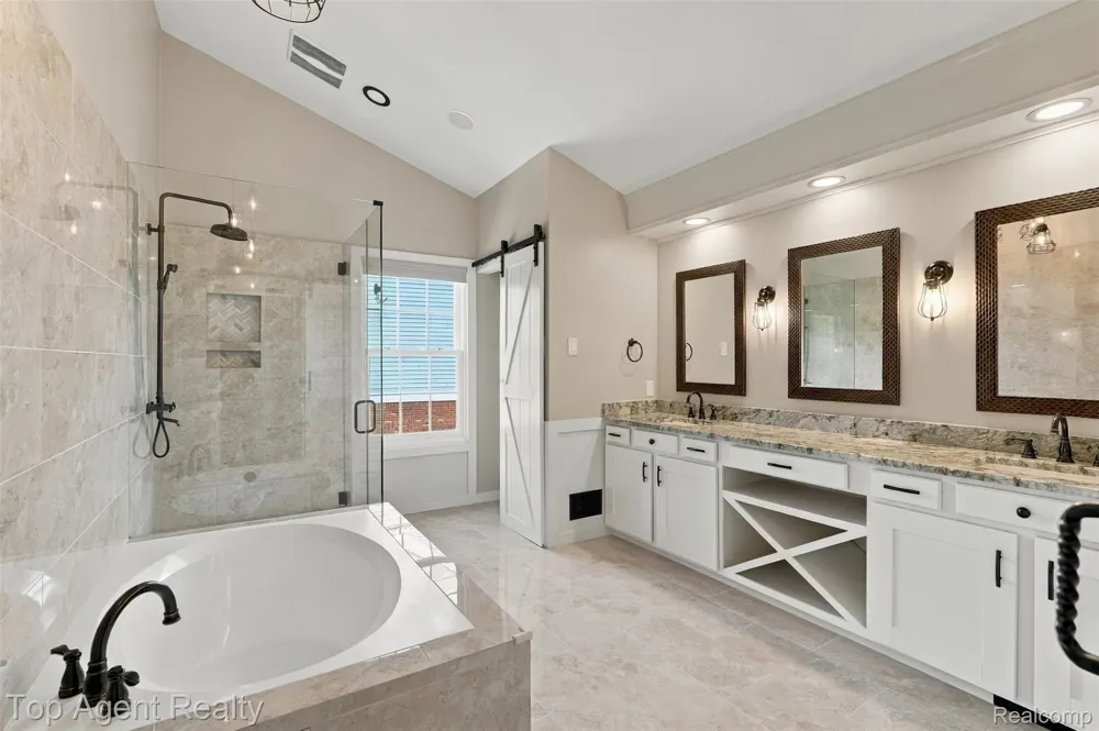 1727 Hillcrest Drive Rochester Hills City, MI 48306