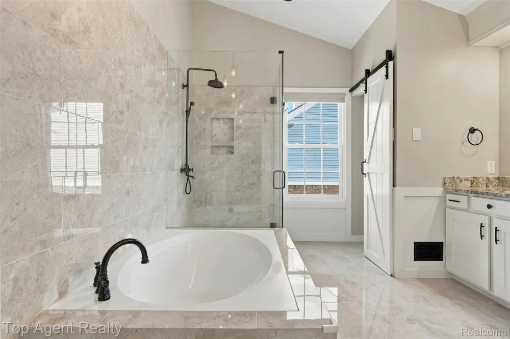 1727 Hillcrest Drive Rochester Hills City, MI 48306