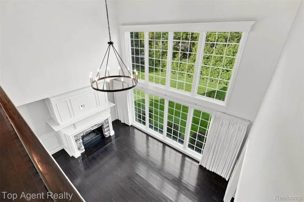 1727 Hillcrest Drive Rochester Hills City, MI 48306