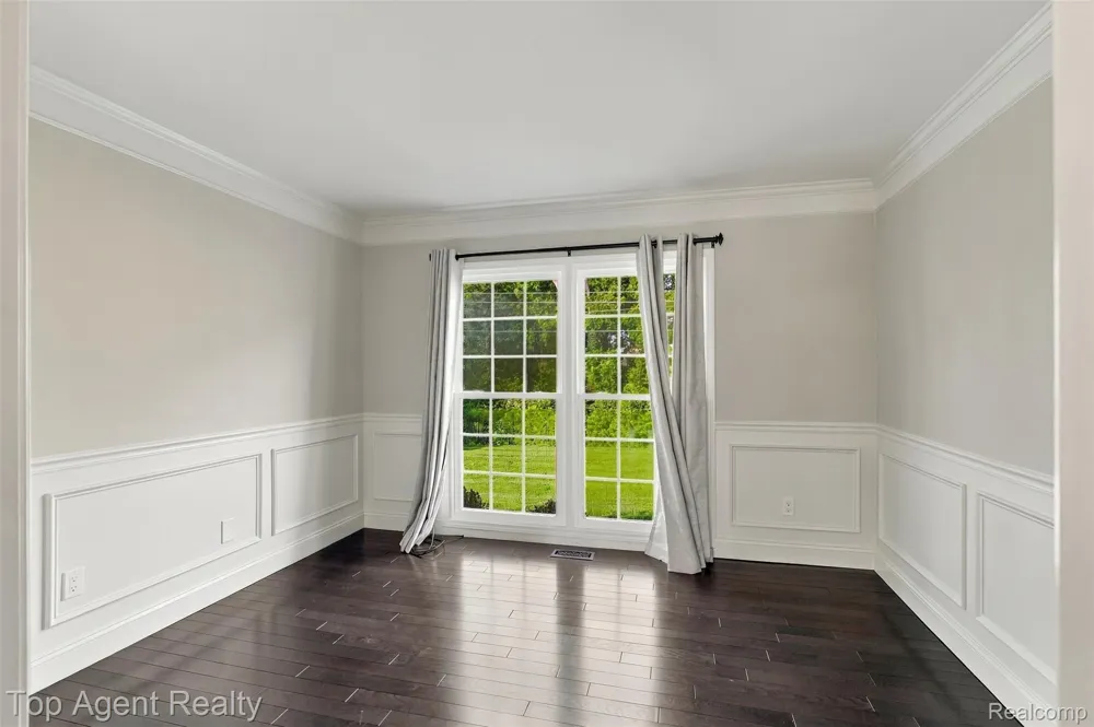 1727 Hillcrest Drive Rochester Hills City, MI 48306