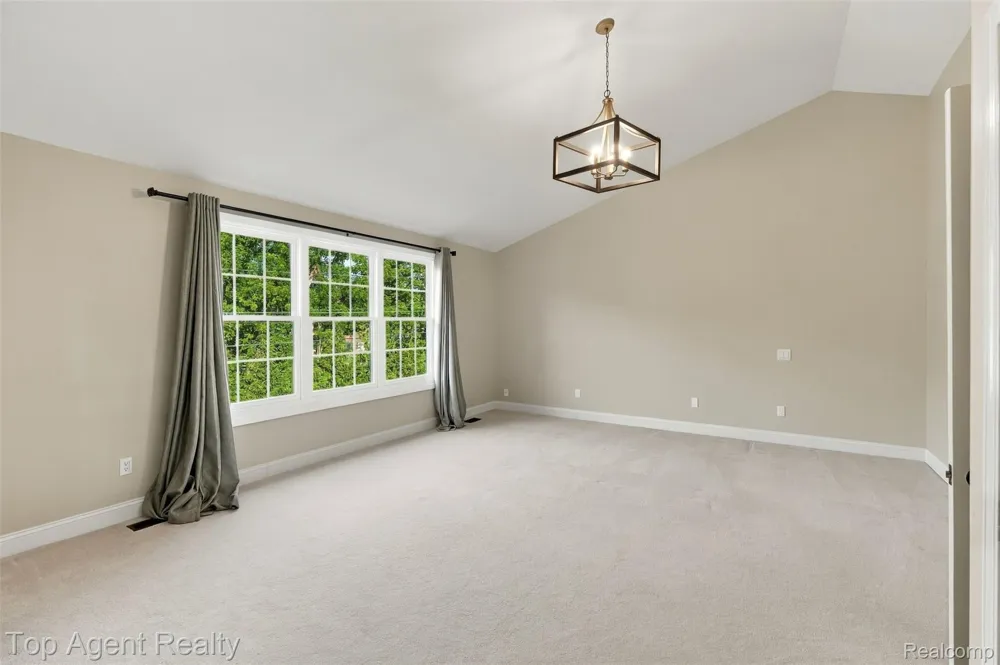 1727 Hillcrest Drive Rochester Hills City, MI 48306