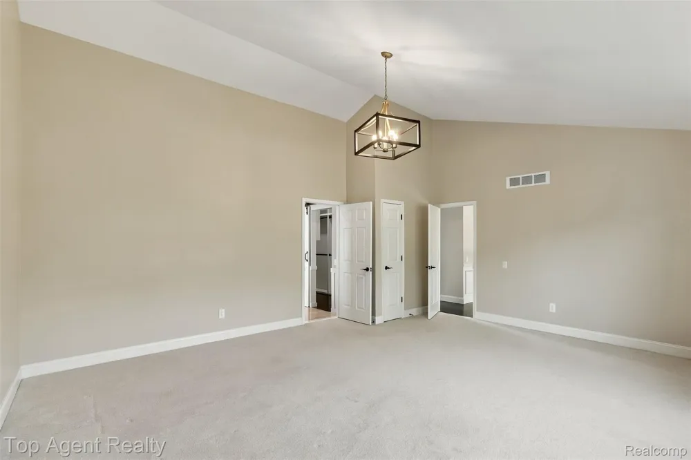1727 Hillcrest Drive Rochester Hills City, MI 48306