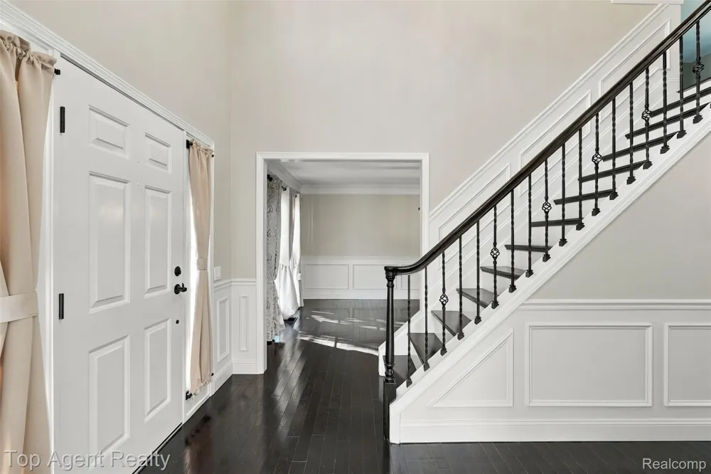 1727 Hillcrest Drive Rochester Hills City, MI 48306