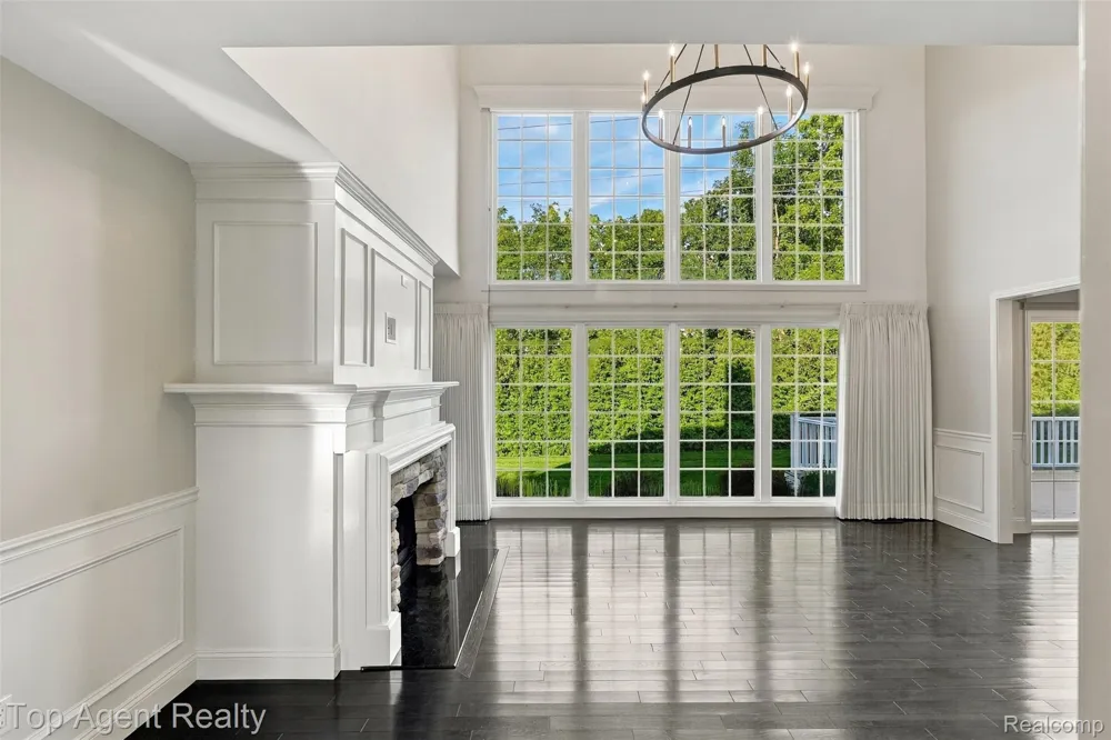 1727 Hillcrest Drive Rochester Hills City, MI 48306