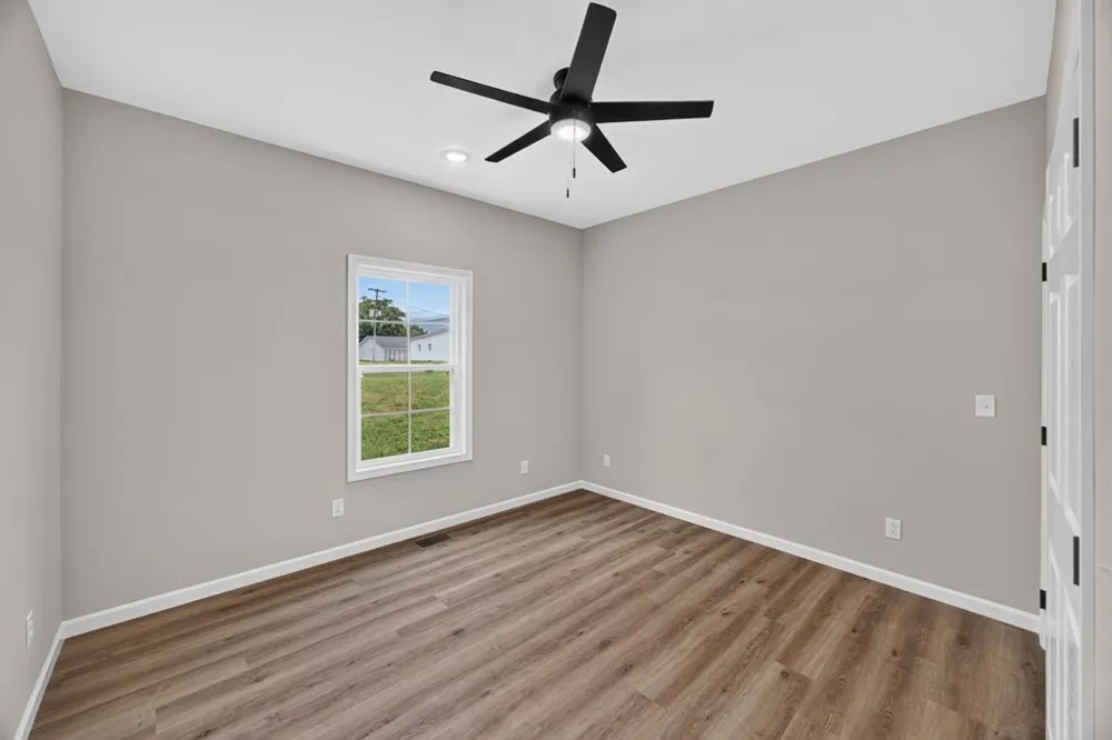 208 E Crawford Ave Monterey, TN 38574