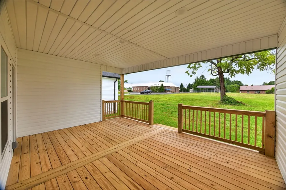 208 E Crawford Ave Monterey, TN 38574
