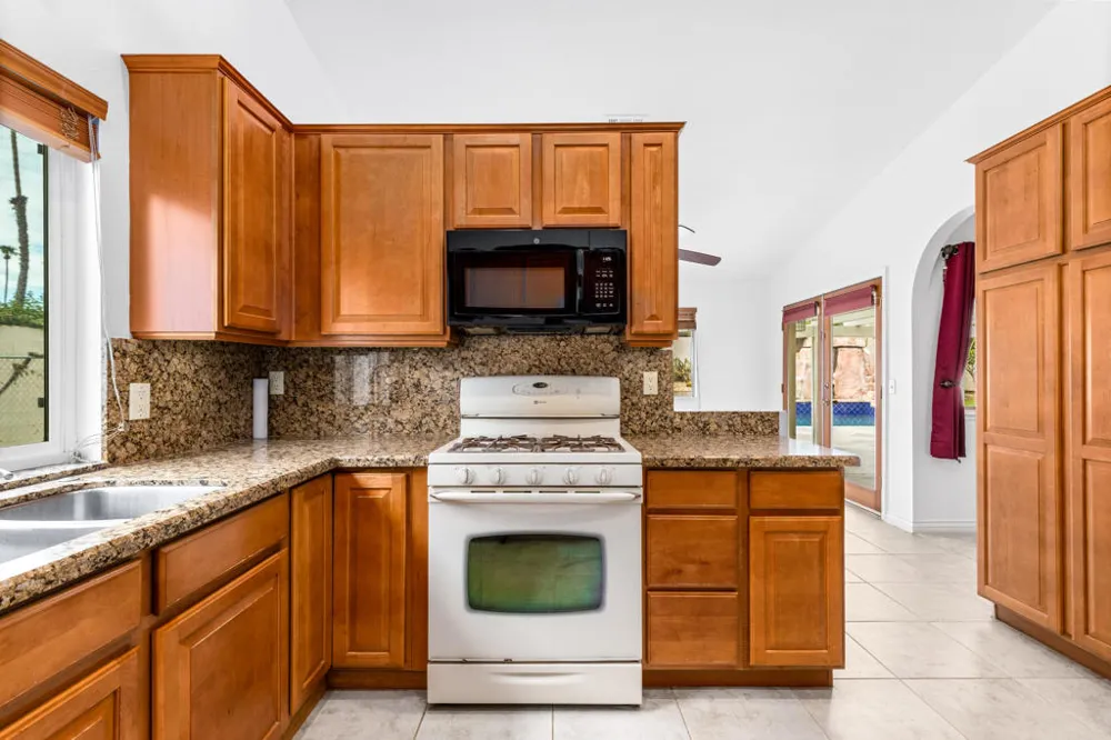 39715 Saint Michael Place Palm Desert, CA 92211