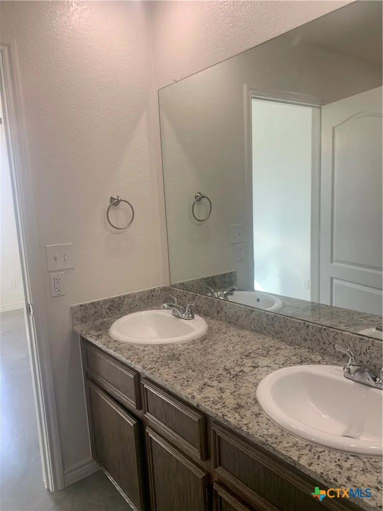 6012 Harriet Tubman Avenue Killeen, TX 76543