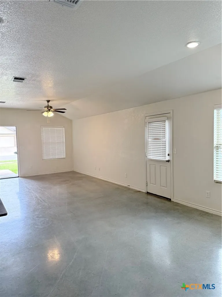 6012 Harriet Tubman Avenue Killeen, TX 76543