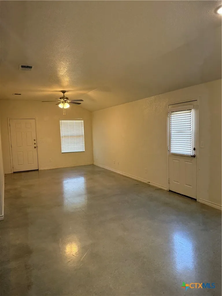 6012 Harriet Tubman Avenue Killeen, TX 76543