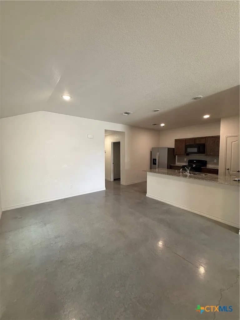6012 Harriet Tubman Avenue Killeen, TX 76543
