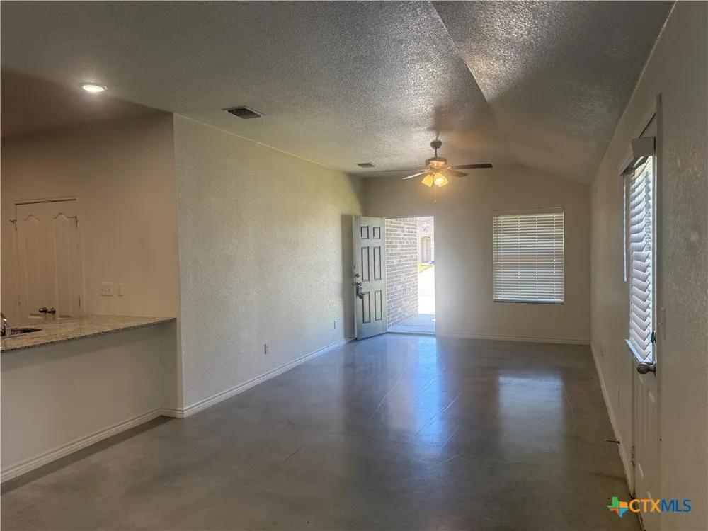 6012 Harriet Tubman Avenue Killeen, TX 76543
