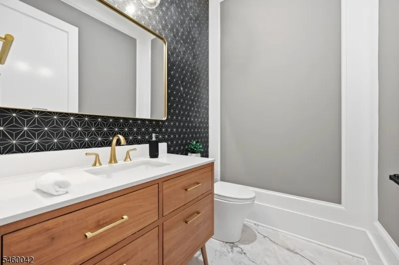 4 Athens Rd Millburn, NJ 07078