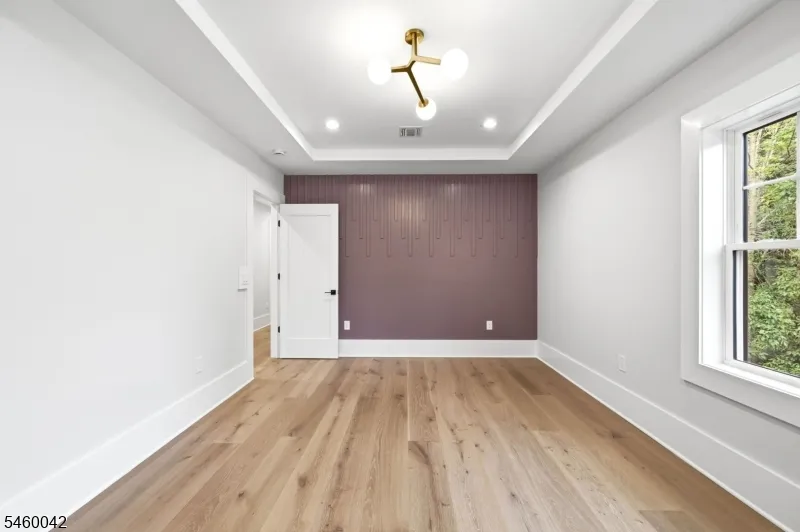 4 Athens Rd Millburn, NJ 07078