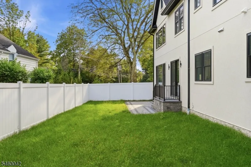 4 Athens Rd Millburn, NJ 07078