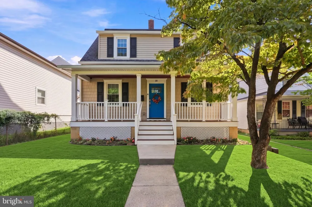 213 FORKLANDING ROAD Maple Shade, NJ 08052