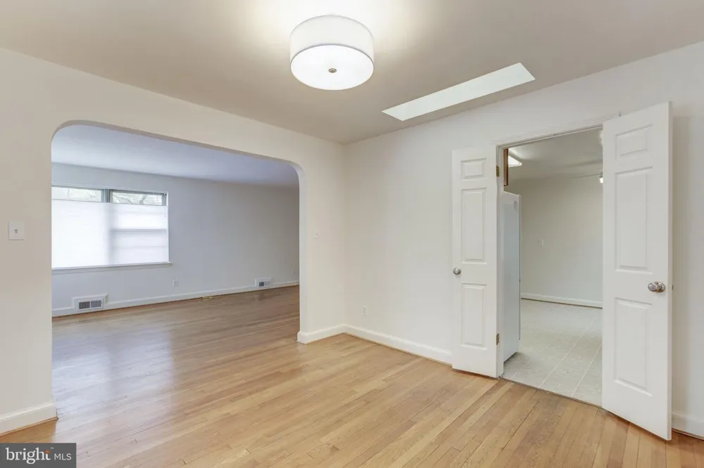 5601 POLLARD ROAD Bethesda, MD 20816